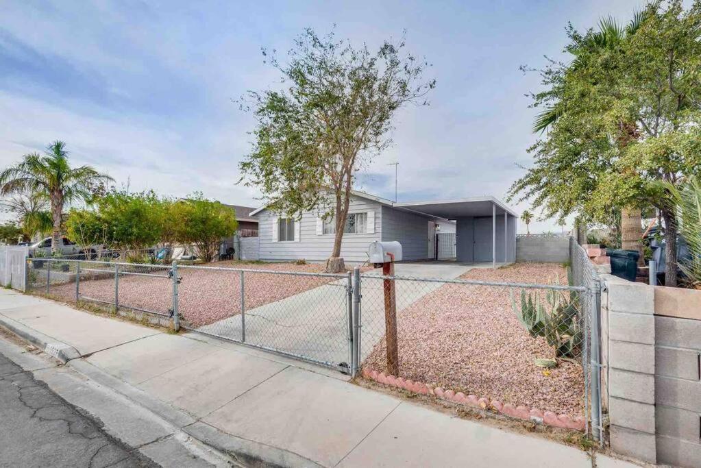 Cozy Home! 16 Min Away From Strip And Fremont Las Vegas Exterior foto